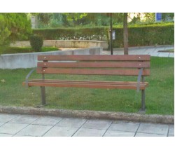 Ξύλινο παγκάκι 6 ξύλων με μεταλλικές βάσεις
